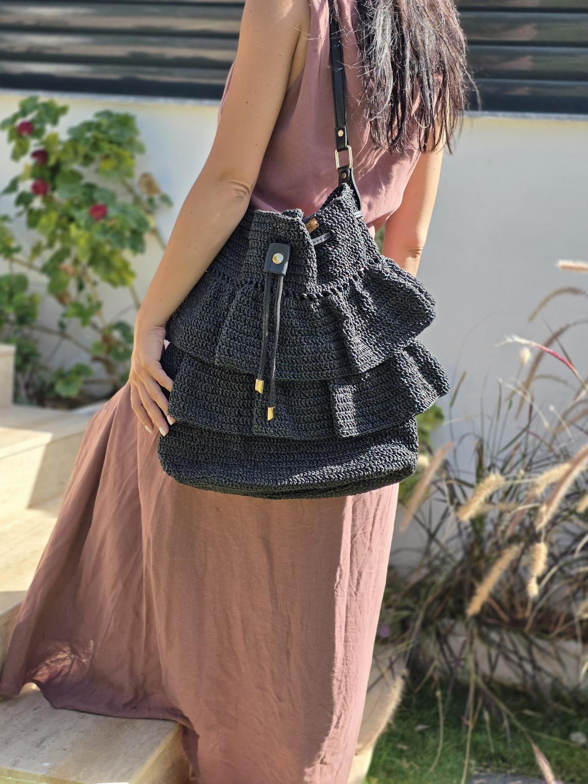 Aura Black