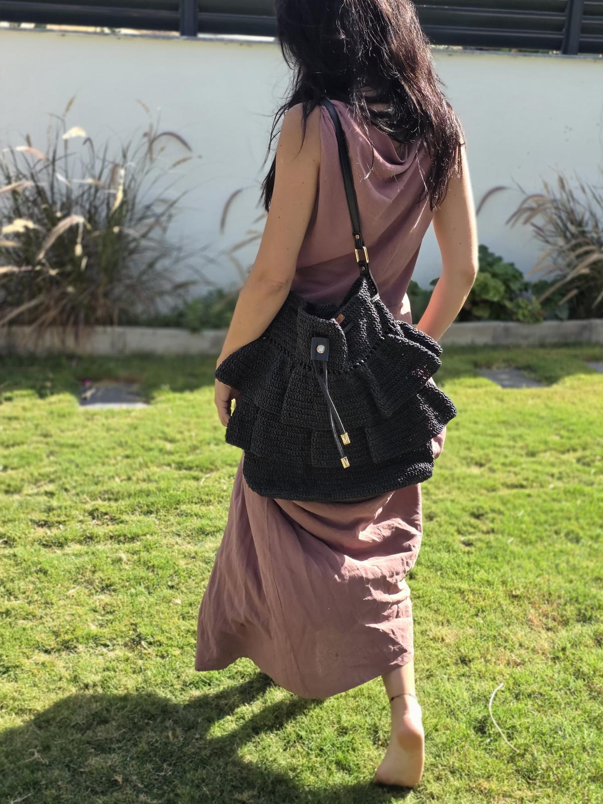 Aura Black