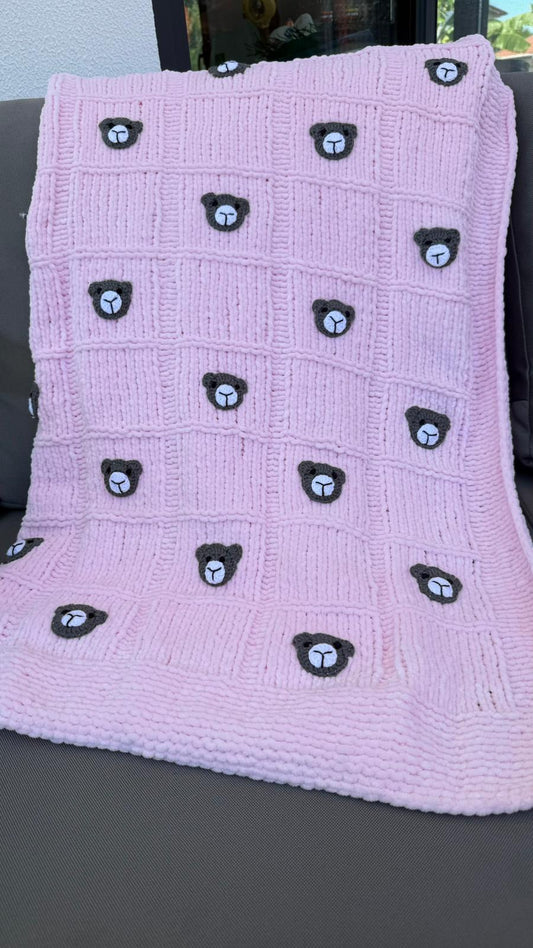 AYILI PEMBE BATTANİYE